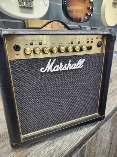 Marshall - MG15CFX